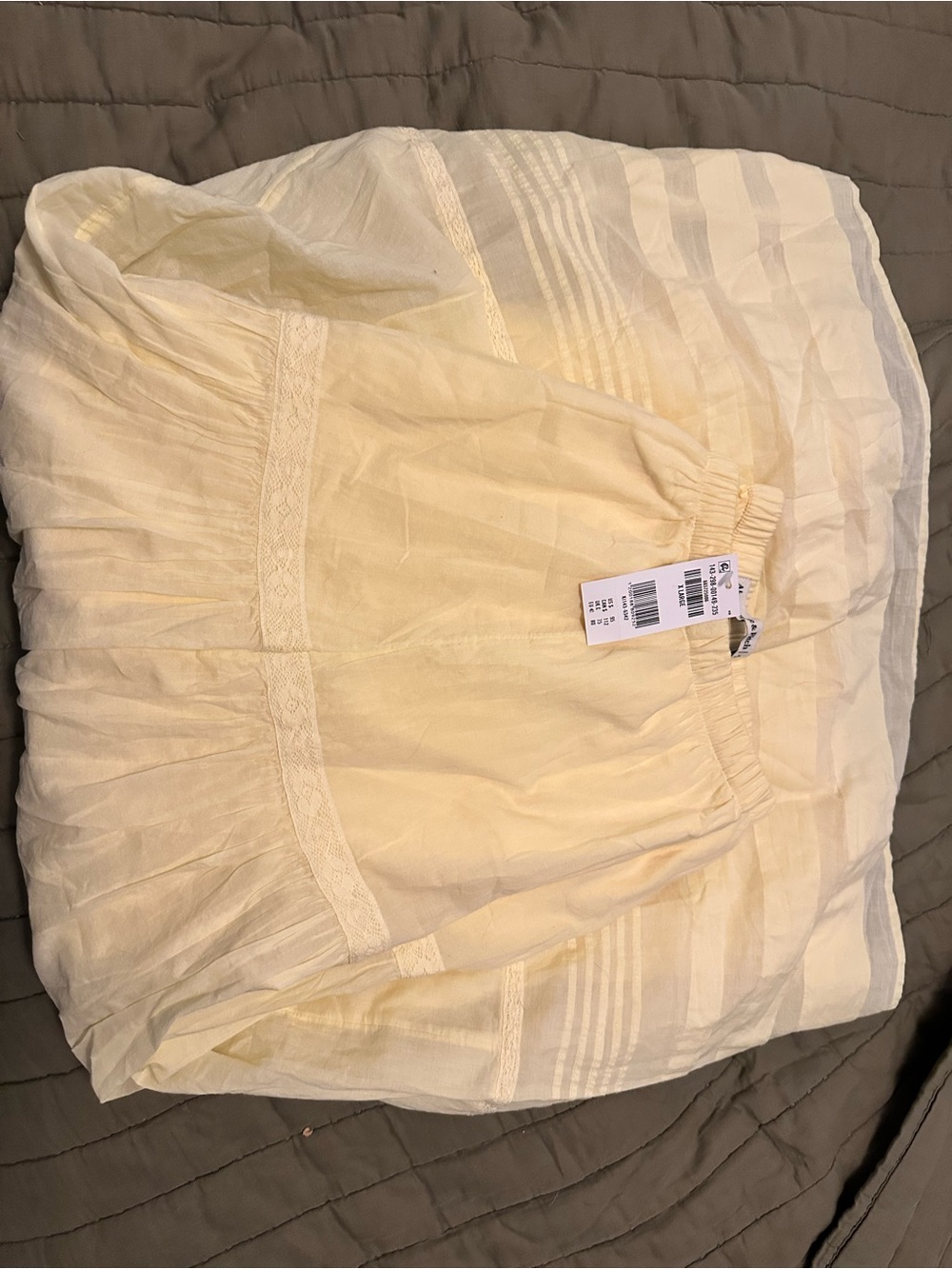 Abercrombie & Fitch Pale Yellow Tiered Maxi Skirt - Picture 5 of 5